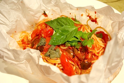 Spaghetti cooked in a bag